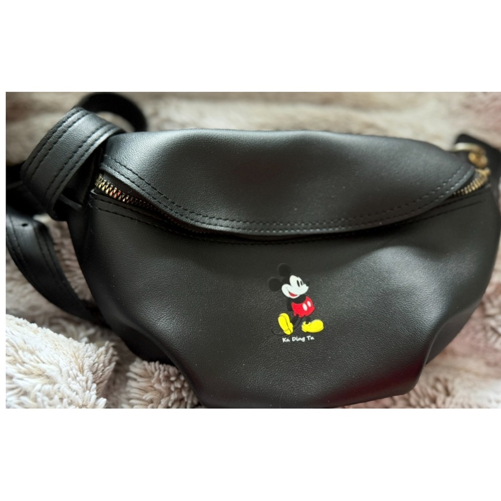 Disney Black Fanny Pack Bag with Mickey Mouse - Picture 2 of 12
